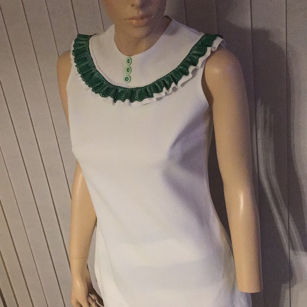 Vintage white sleeveless top size S